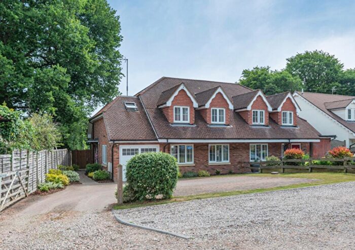 4 Bedroom Semi-Detached House For Sale In The Drive, Welwyn, Hertfordshire, AL6
