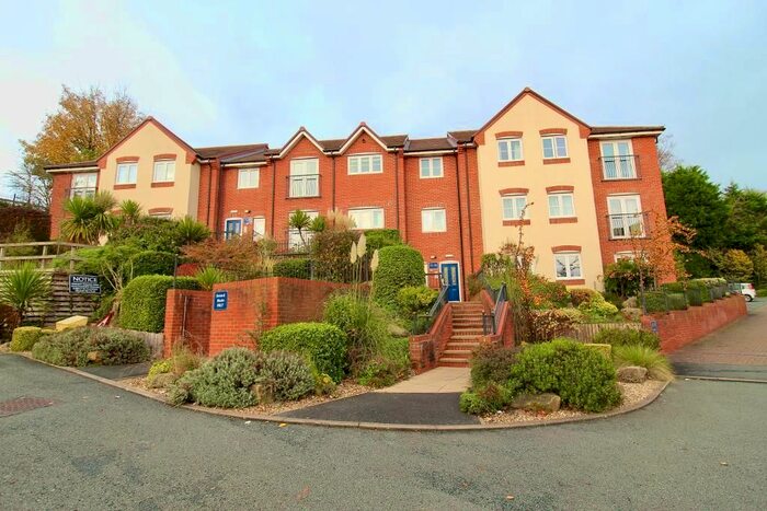 3 Bedroom Flat To Rent In Millstone Court, Stone, Staffordshire ST15