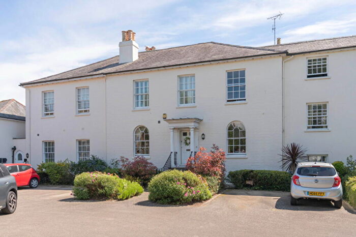 2 Bedroom Flat For Sale In Hengistbury House, Purewell, Christchurch, BH23