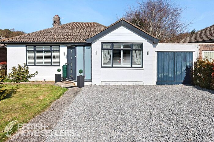 3 Bedroom Bungalow For Sale In Briants Piece, Hermitage, Thatcham, Berkshire, RG18