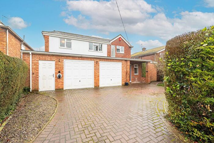 5 Bedroom Detached House For Sale In Green End Street, Aston Clinton, HP22