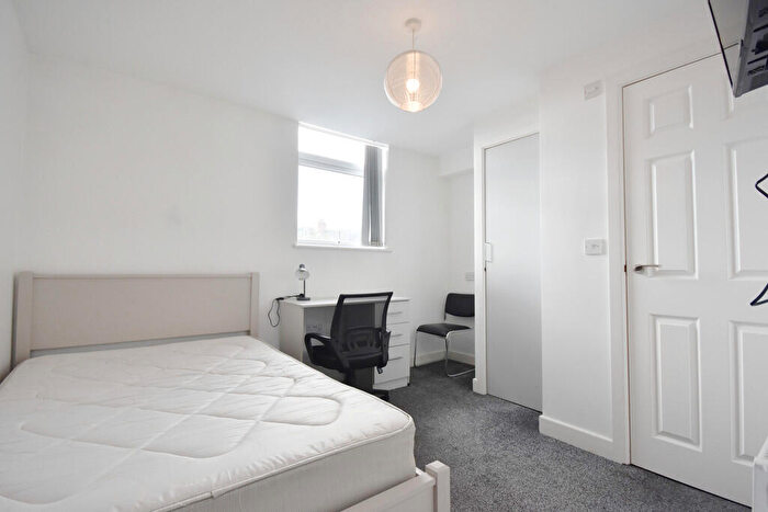 5 Bedroom Terraced House To Rent In St. Margaret Road, Coventry, CV1