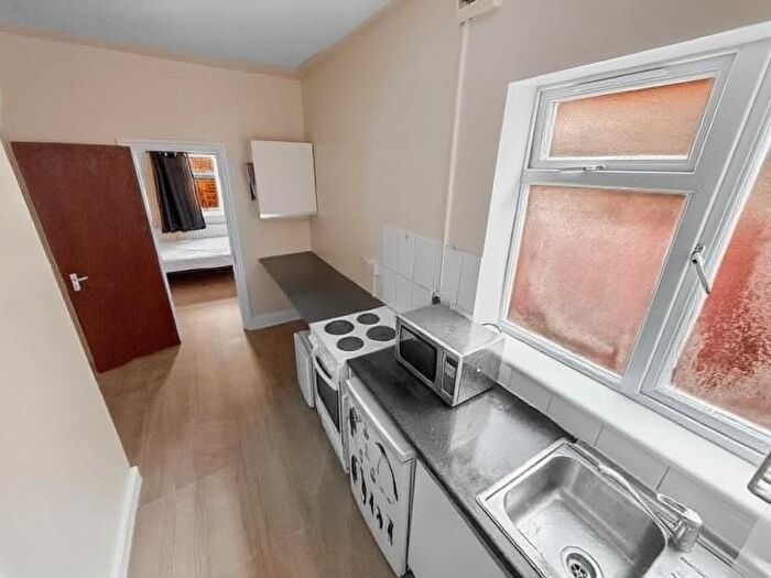 Studio To Rent In (All Bills Incl) St. Marys Road, Ilford, IG1