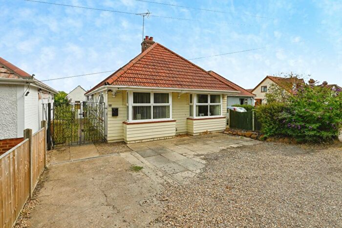 2 Bedroom Detached Bungalow For Sale In Swan Lane, Gaywood, PE30