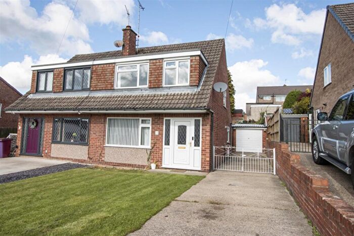 3 Bedroom Semi-Detached House For Sale In Parkland Drive, Wingerworth, Chesterfield, S42