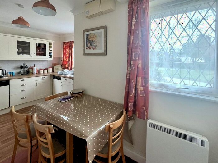 2 Bedroom Bungalow To Rent In Bluebell Cottage, New Road, Kilgetty, Pembrokeshire, SA68