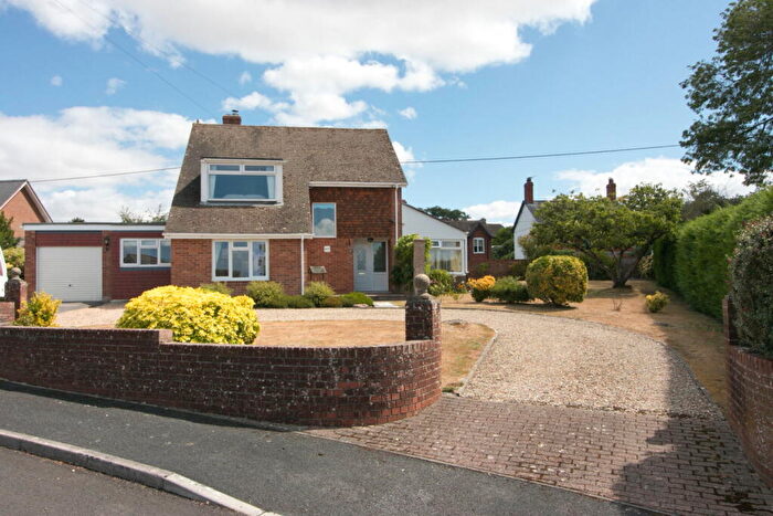 4 Bedroom Detached House For Sale In Highlands, Potterne, Devizes, Wiltshire, SN10