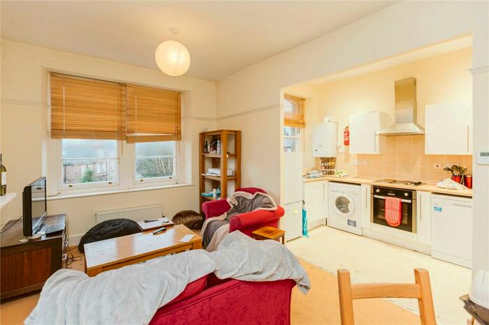 2 Bedroom Apartment To Rent In Clifton Park Road, Clifton, Bristol, BS8