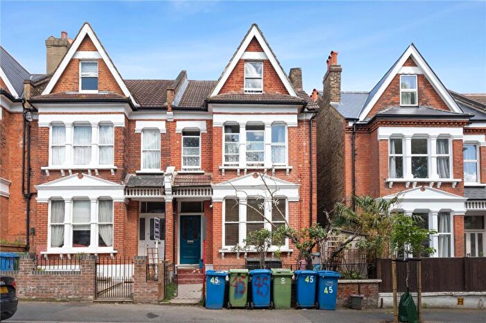 1 Bedroom Apartment For Sale In Elmwood Road, London, SE24