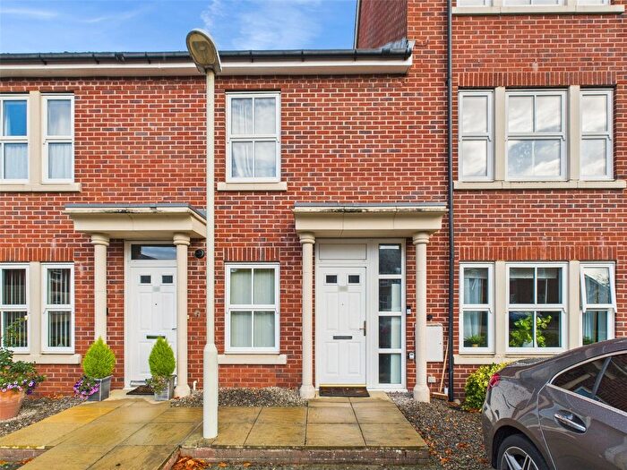 3 Bedroom Flat For Sale In The Courtyard, London Road, Gloucester, Gloucestershire, GL1