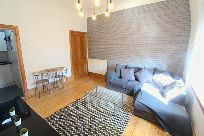 1 Bedroom Flat To Rent In Wallfield Crescent, Top Floor Right, AB25