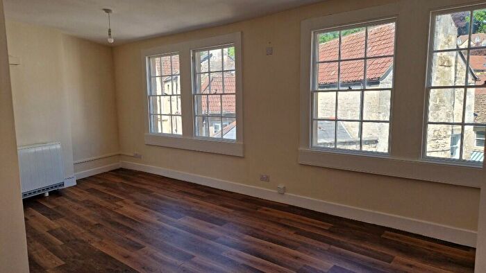 2 Bedroom Apartment To Rent In Silver Street, Bradford-On-Avon, Wiltshire, BA15