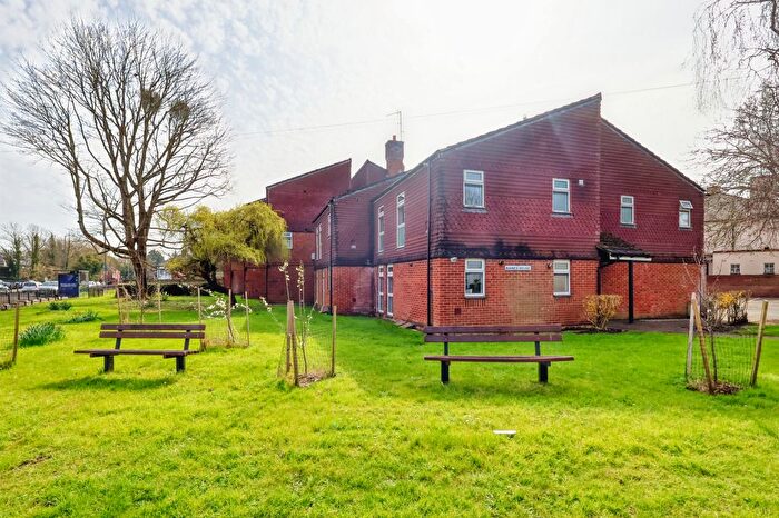 Studio For Sale In Abbey Barn Road, High Wycombe, Buckinghamshire, HP11