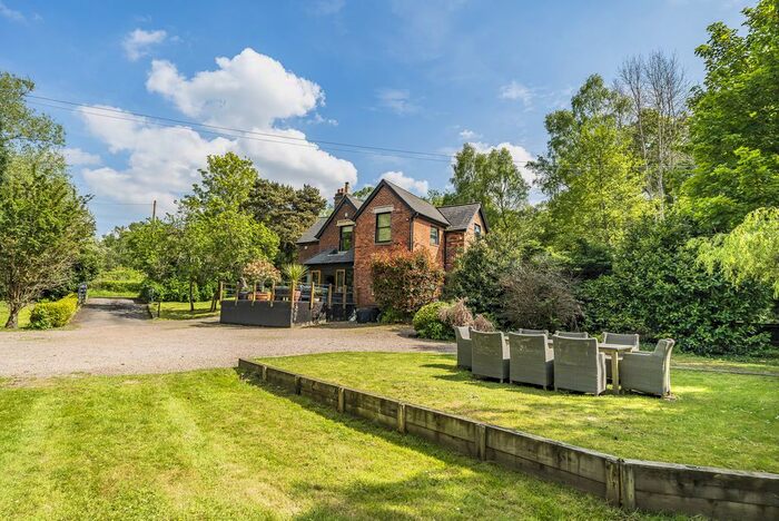 4 Bedroom Detached House For Sale In Drakelow Lane, Wolverley, DY11