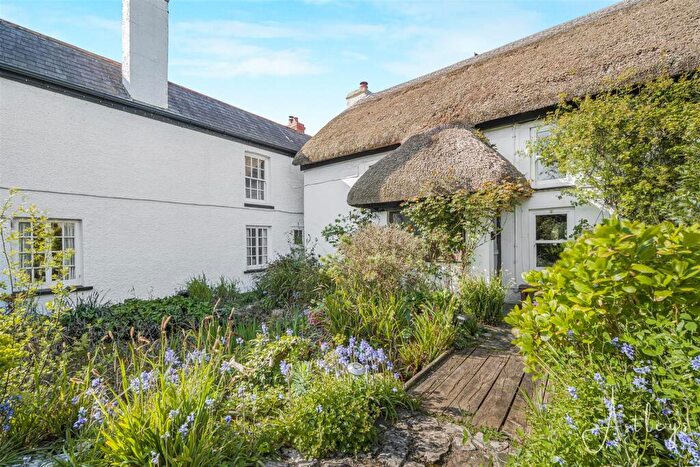 2 Bedroom Detached House For Sale In Port Eynon, Swansea, SA3