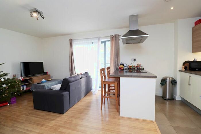1 Bedroom Flat To Rent In Hamlets Way, London, E3