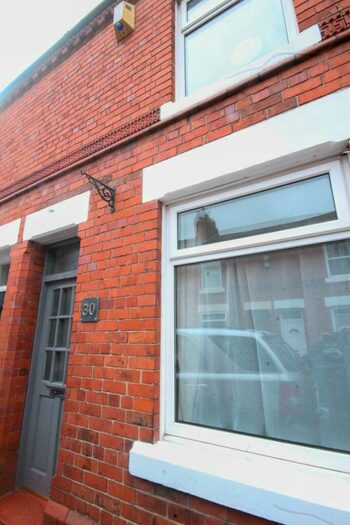 2 Bedroom Terraced House To Rent In William Street, Chester, CH2