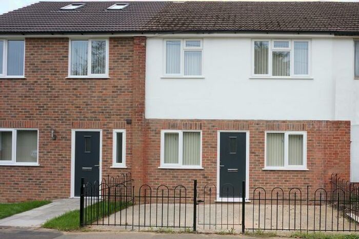 4 Bedroom Terraced House To Rent In Meadows Close, Brentwood, CM13