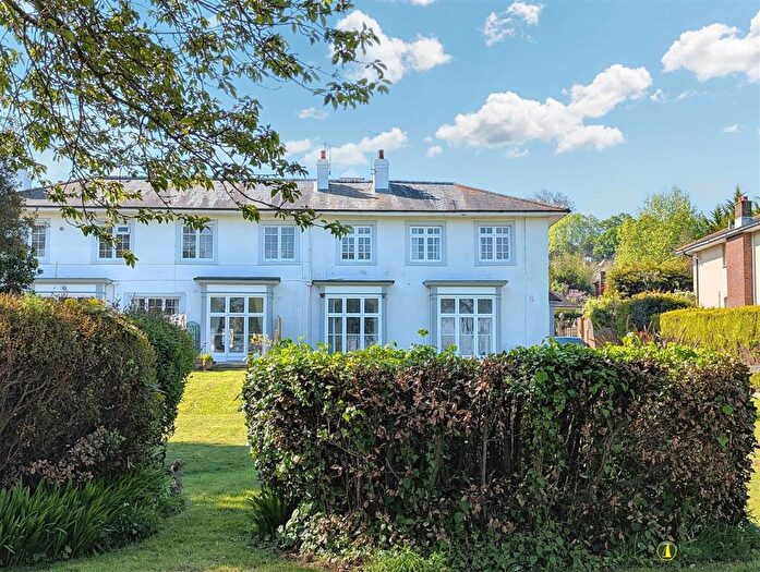 2 Bedroom Apartment For Sale In Buckingham Close, Ryde, PO33