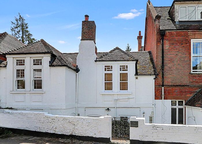 2 Bedroom House For Sale In Whitchurch On Thames - Walk To Pangbourne Train Station & Shops, RG8