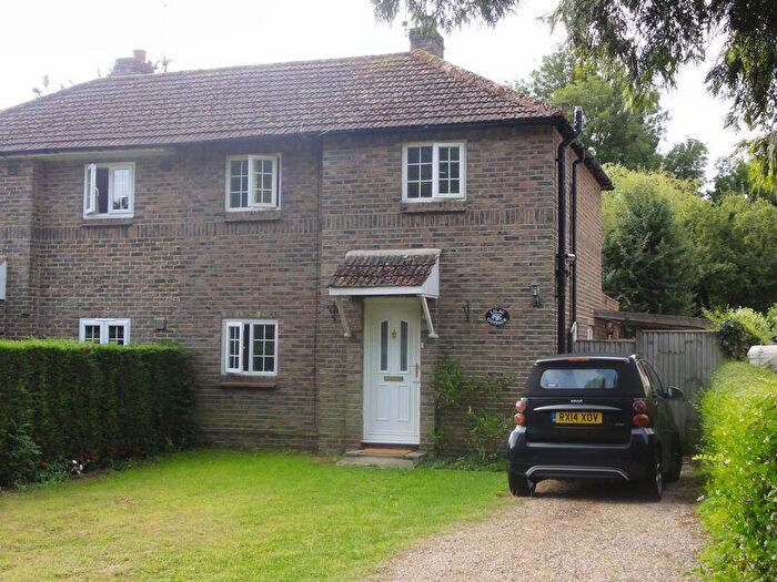 2 Bedroom Detached House To Rent In Glovers Road, Charlwood, Horley, RH6