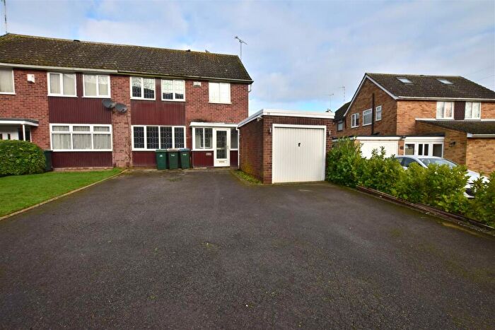 3 Bedroom Semi-Detached House To Rent In Farber Road, Walsgrave, Coventry, CV2