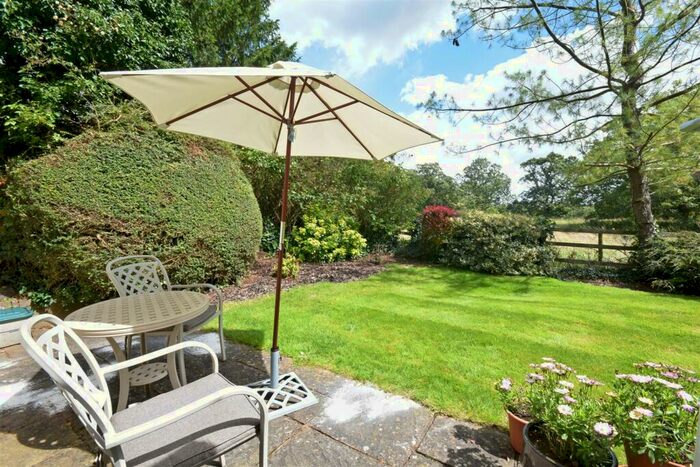 2 Bedroom Apartment For Sale In Welcombe Road, Stratford-Upon-Avon, CV37