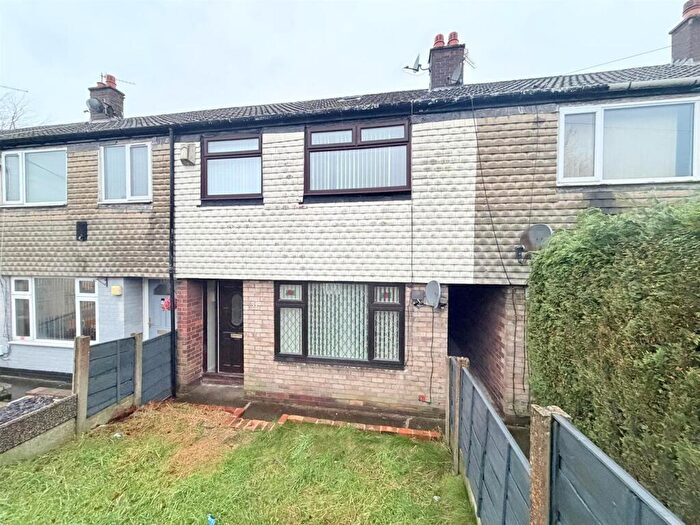 3 Bedroom House For Sale In Coniston Drive, Stalybridge, SK15