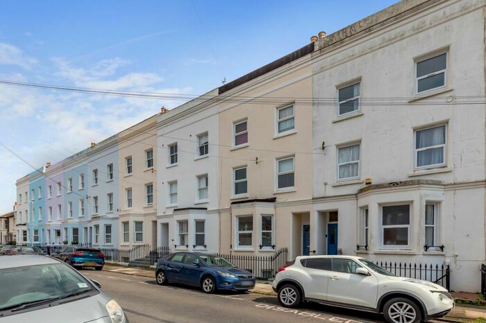 1 Bedroom Flat To Rent In Ground Floor Flat, Arundel Street, BN2