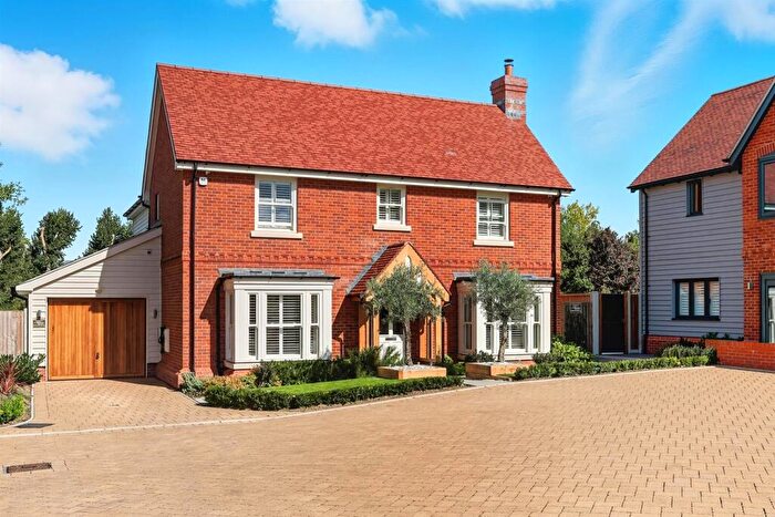 4 Bedroom Detached House For Sale In Theydon Meadows, Stapleford Tawney, RM4
