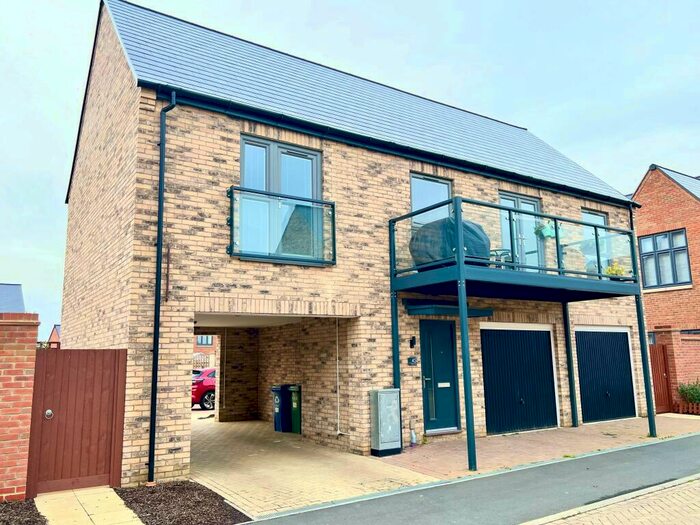 2 Bedroom Detached House To Rent In Ailwyn Road, St Neots, PE19