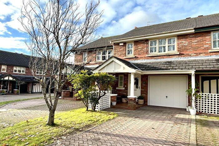 3 Bedroom Mews For Sale In Field Side Close, Mobberley, WA16