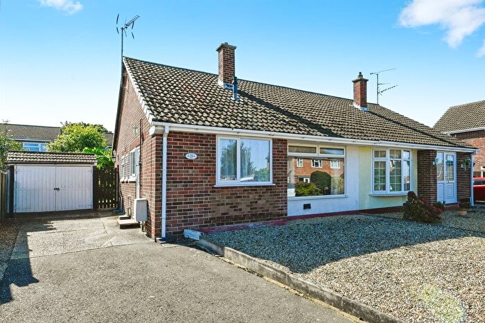 2 Bedroom Semi-Detached Bungalow For Sale In Suffield Way, King's Lynn, PE30
