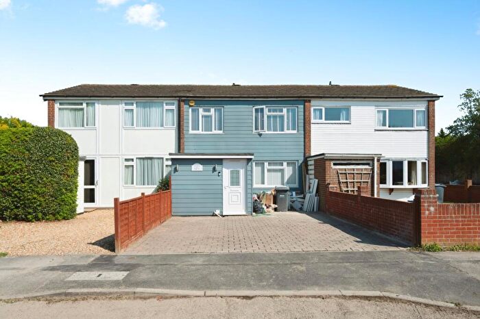 3 Bedroom Terraced House For Sale In Brights Lane, Hayling Island, Hampshire, PO11
