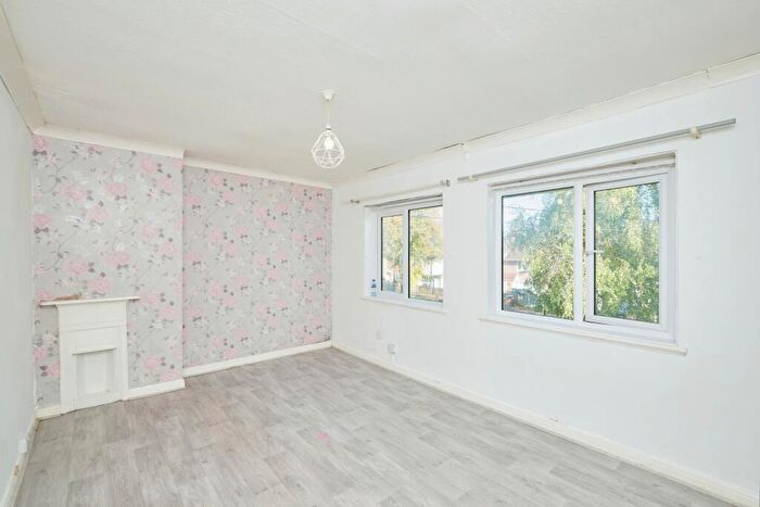 3 Bedroom Terraced House For Sale In Kitts Green Road, Birmingham, West Midlands, B33