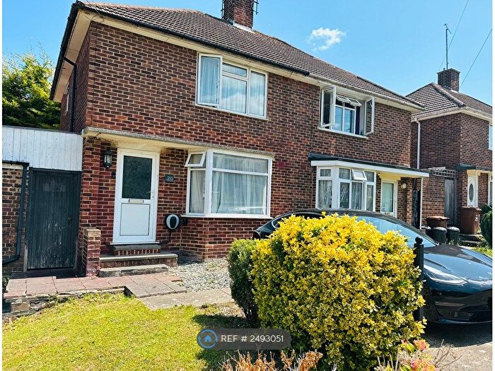 2 Bedroom Semi-Detached House To Rent In The Tideway, Rochester, ME1