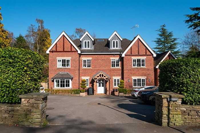 2 Bedroom Town House To Rent In The Cedars, Somersall Lane, Chesterfield, S40