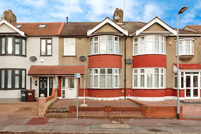 3 Bedroom Terraced House For Sale In Cavendish Gardens, Barking, IG11