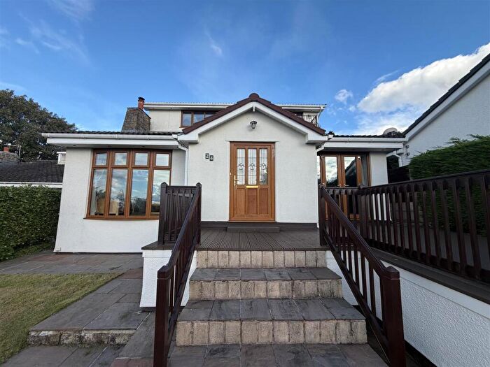 4 Bedroom Detached House For Sale In Ashes Lane, Stalybridge, SK15
