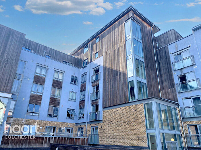 2 Bedroom Apartment To Rent In Quayside Drive, Colchester, CO2