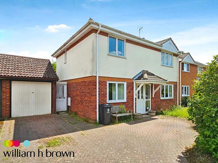 4 Bedroom Detached House To Rent In The Hornbeams, Little Oakley, Harwich, CO12