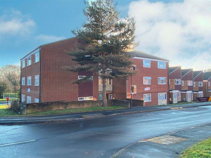 1 Bedroom Flat To Rent In Green Farm Close, Chesterfield, Derbyshire, S40