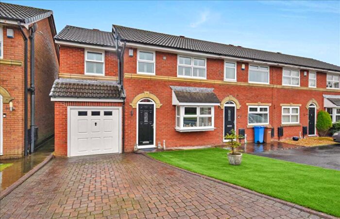 3 Bedroom Town House For Sale In Thistle Close, Chorley, PR6