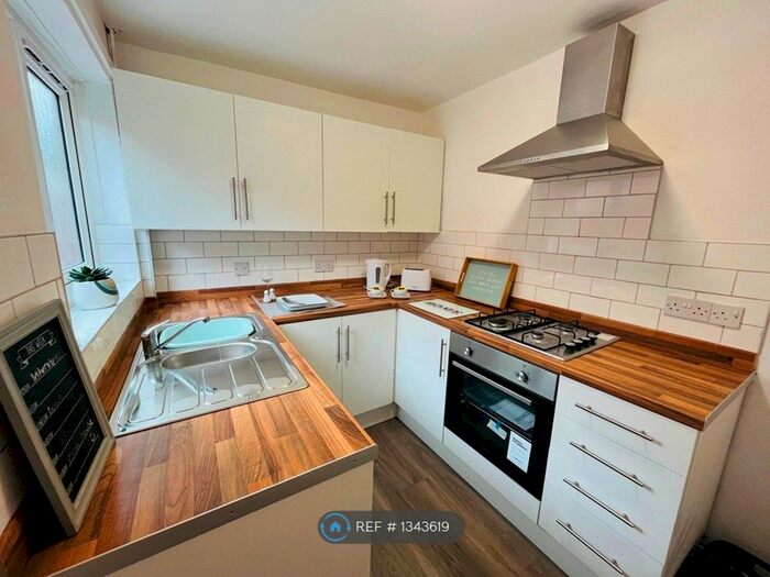 3 Bedroom End Of Terrace House To Rent In Goodall Street, Liverpool, L4