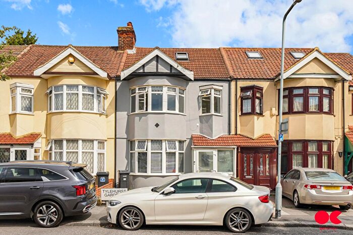 3 Bedroom Terraced House For Sale In Tylehurst Gardens, Ilford, IG1