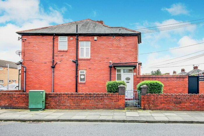 2 Bedroom Flat To Rent In Forrest Road, Wallsend, Tyne And Wear, NE28