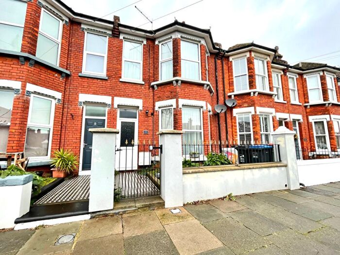 4 Bedroom Terraced House To Rent In Dumpton Park Drive, Ramsgate, Kent, CT11