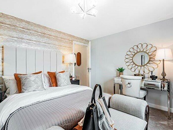 3 Bedroom Detached House For Sale In Sillars Green, Malmesbury, Wiltshire, SN16