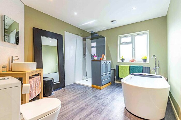 3 Bedroom Bungalow For Sale In Moor End, Eaton Bray, Central Bedfordshire, LU6