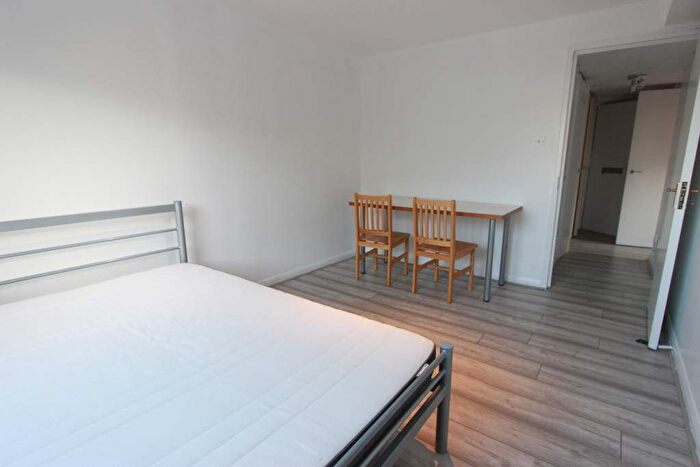 1 Bedroom Flat To Rent In Gresse Street, London, W1T